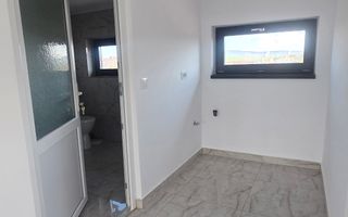 Spatiu 240mp Showroom / Magazin Industrial / Piese etc - Poză 13