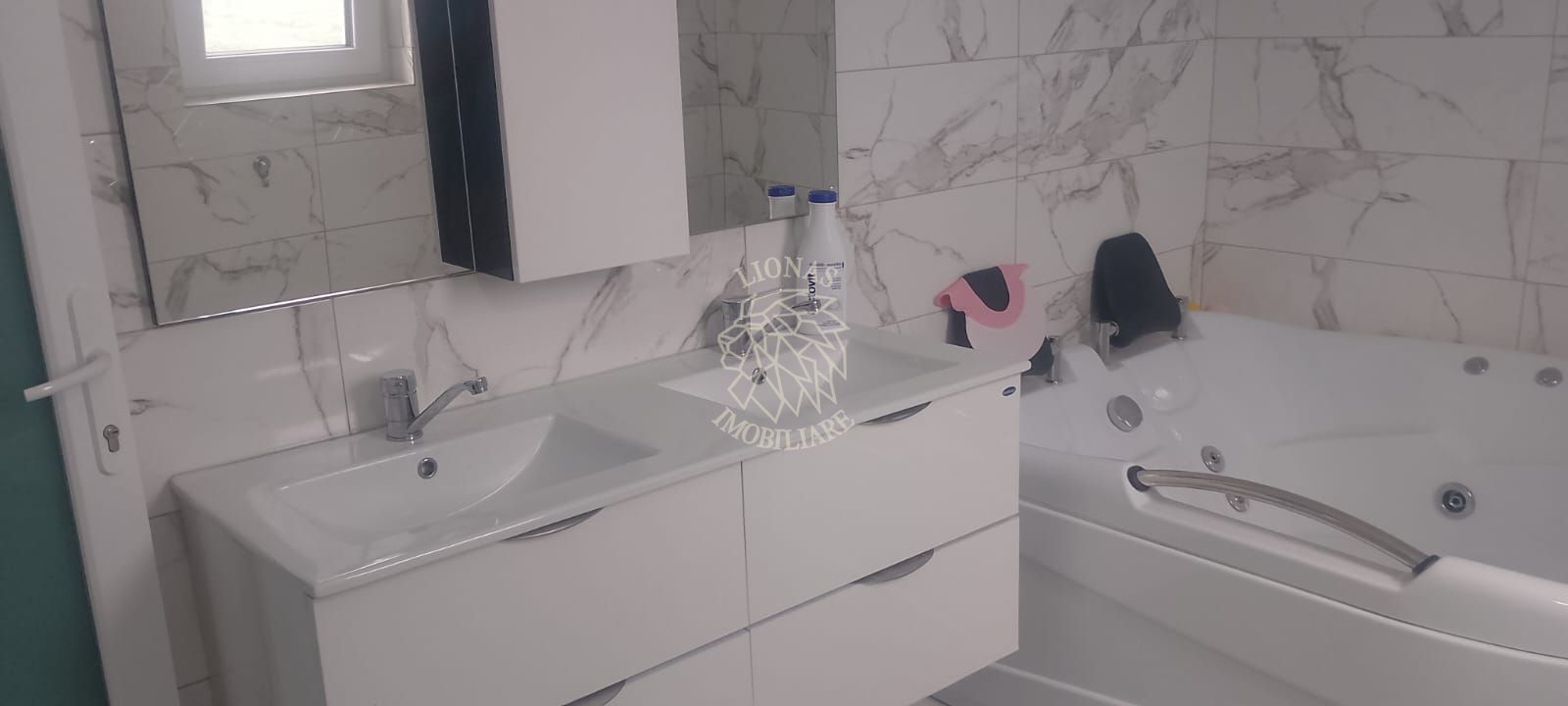 Casa 4 camere 154 mp-teren 600 mp-panorama spre oras-Zona La Soare - Poză 3