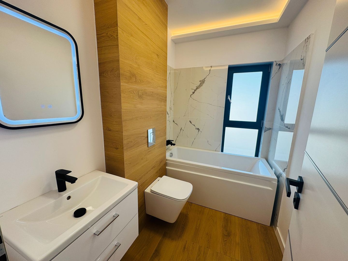 Vila P+1+M 5 camere Popesti-Leordeni-Centura A0 - Poză 19