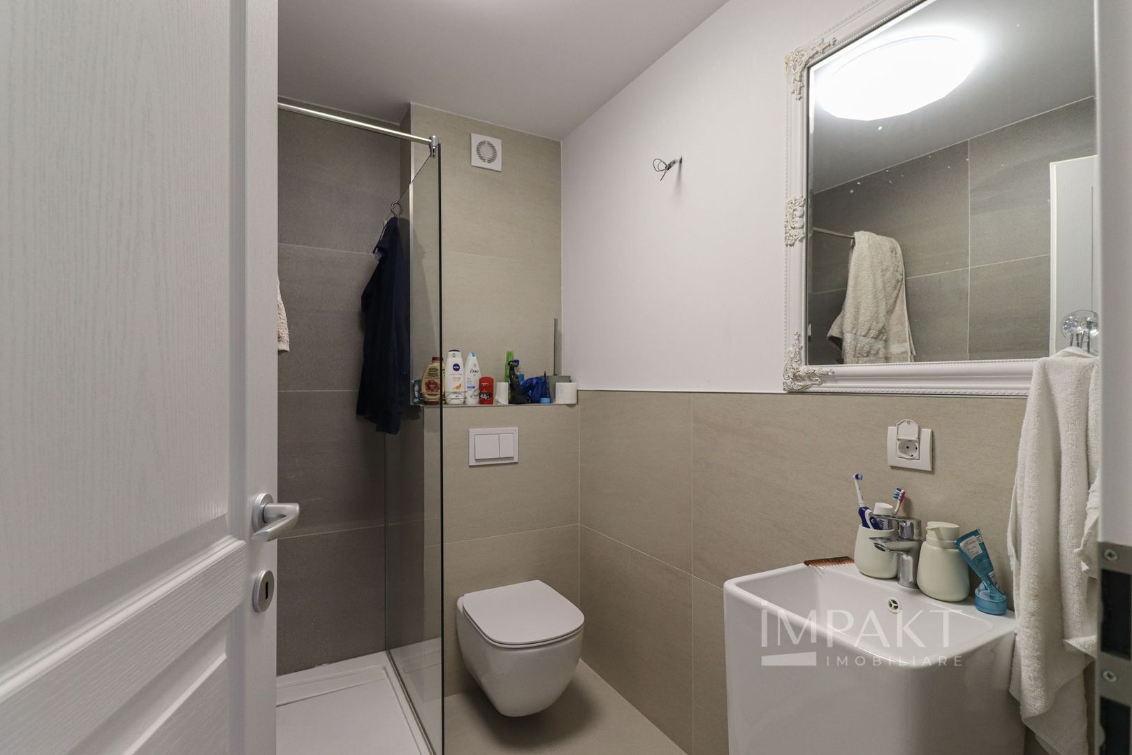 Penthouse dispus pe 2 niveluri in Dambul Rotund - Poză 15