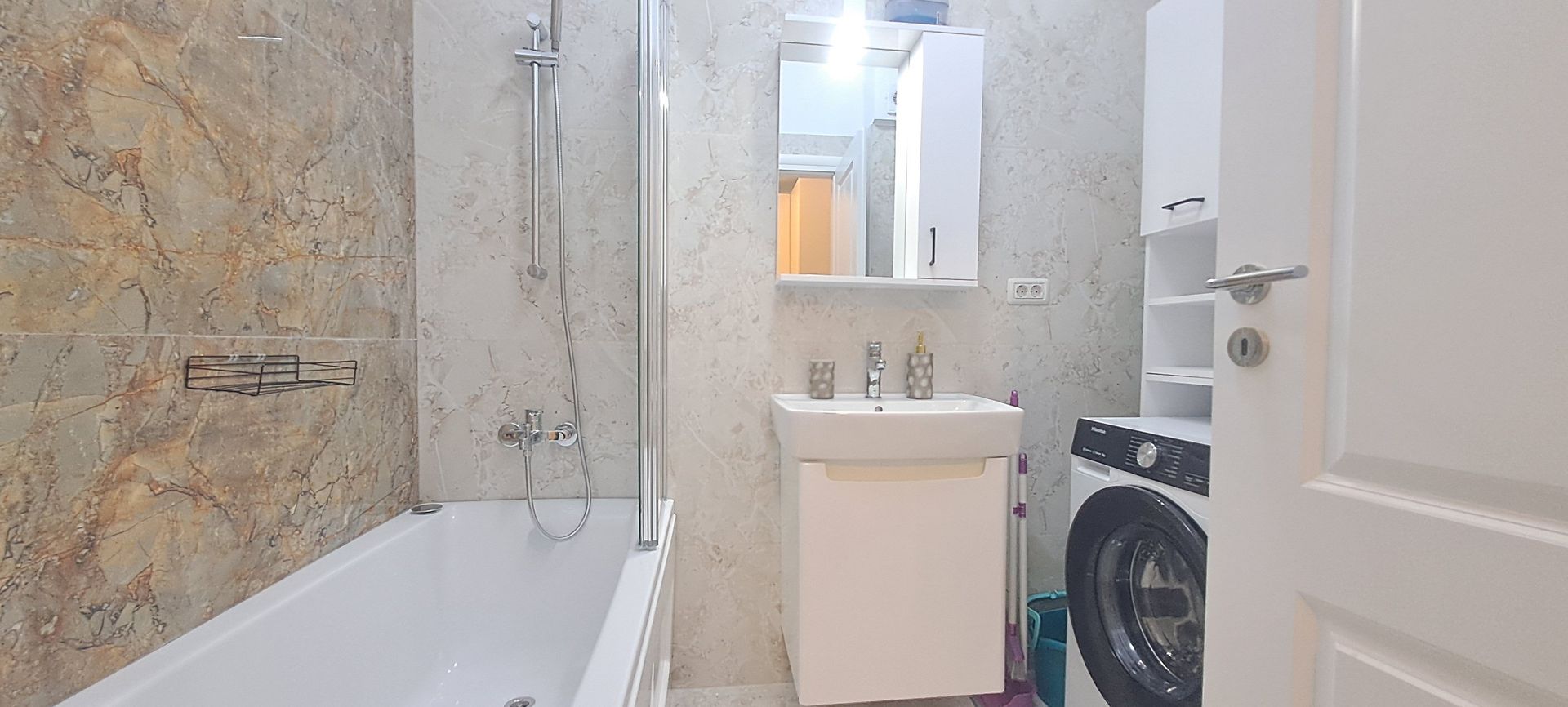 Garsoniera Central Address | Parcare subterana | TOTUL NOU - Poză 6