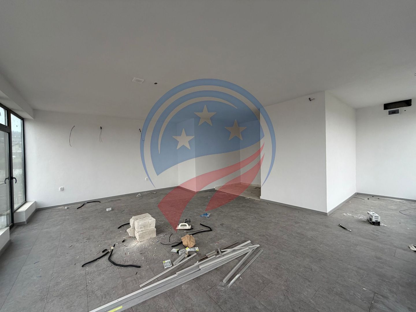 HALA SHOWROOM CENTURA NORD CALITATE SUPERIOARA - Poză 2