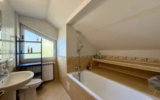 Vila cu 6 camere *485 mpc // *1.670mp teren* // 8 locuri parcare // Sisești - Poză 43