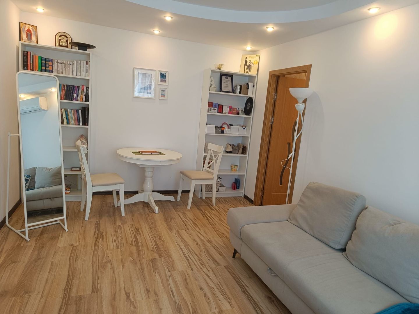 Apartament atragator cu trei camere, Piata Iancului, 159.000€ negociabil - Poză 1