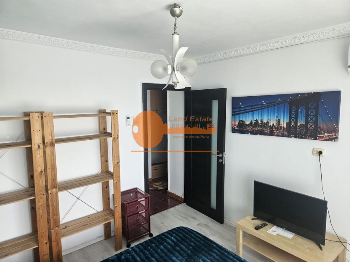 Apartament cu 2 camere in zona Crangasi - Poză 5
