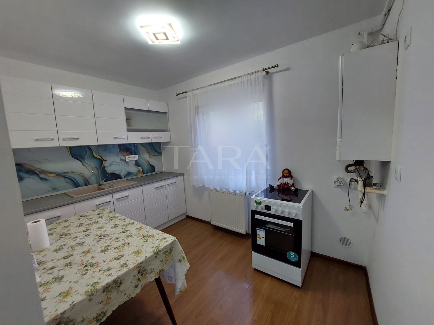 Apartament cu 1 cameră la parter înalt, zona Poligonului, Florești. - Poză 4