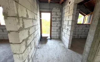 99.900 Euro casa+teren 1000 mp(concesiune) in com Sendreni - Poză 14