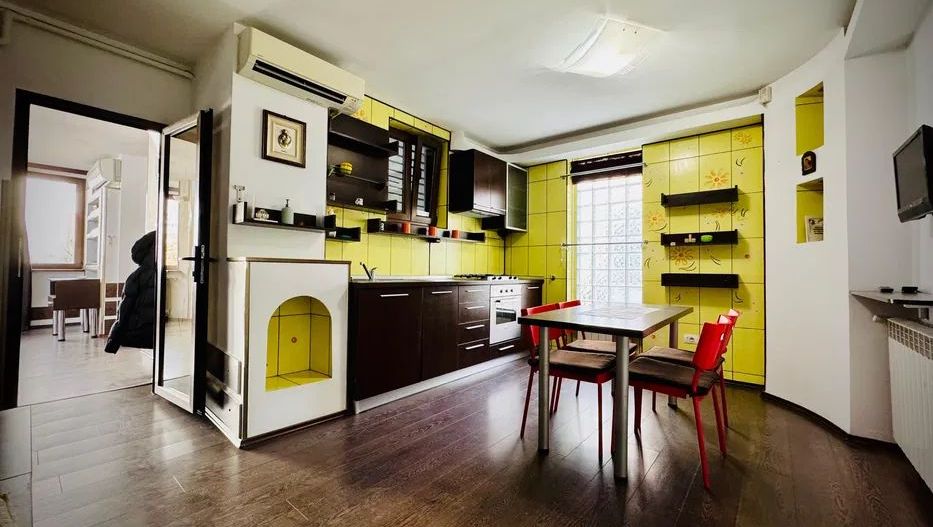 Apartament luxos spatios, centru,pet friendly, echipat + loc parcare - Poză 8