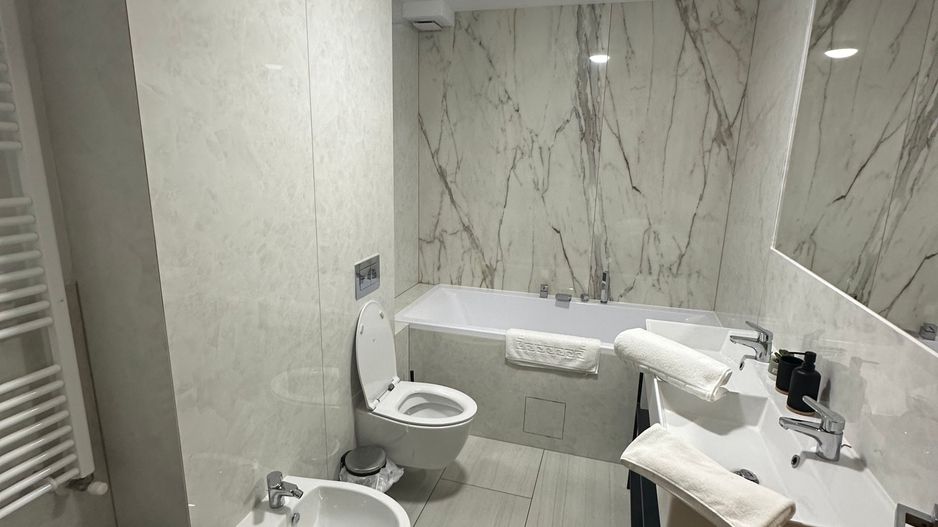 Apartament bloc nou 3 camere - parcare subterana - Poză 18