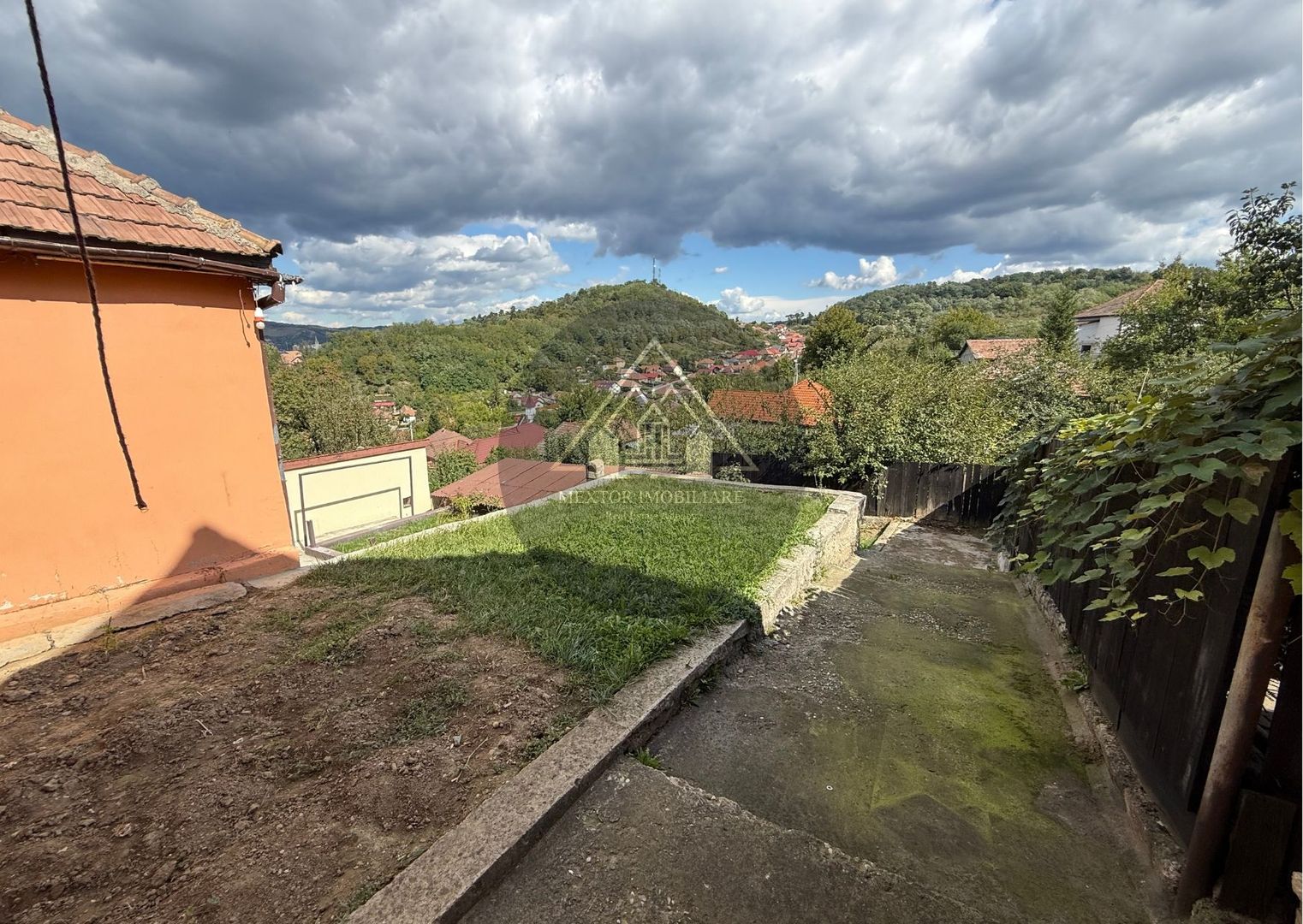 Casa de 3 camere, Medias. - Poză 18