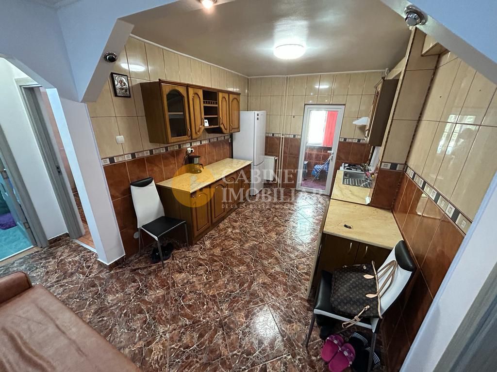 2 camere decomandat mobilt-utilat zona Dacia - Poză 5