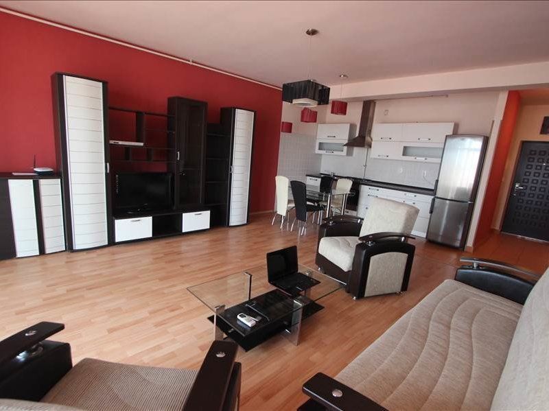 Apartament de vanzare 3 camere modern - Poză 1