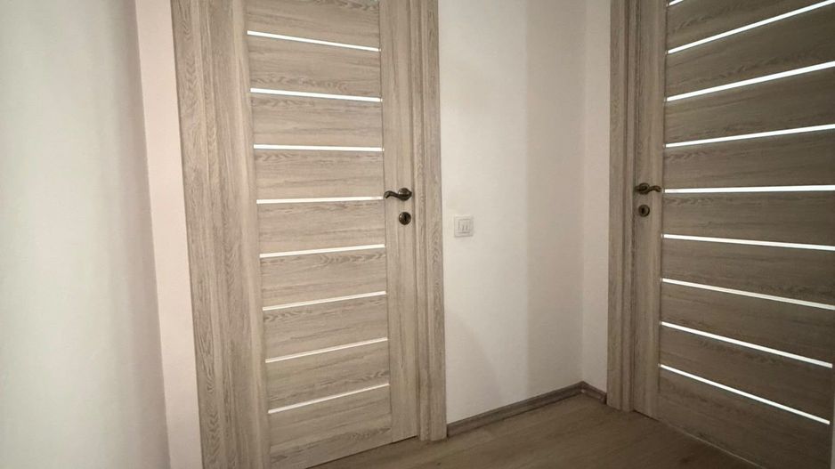 Apartament 3 camere, curte, boxa, parcare, Sub Cetate - Poză 7