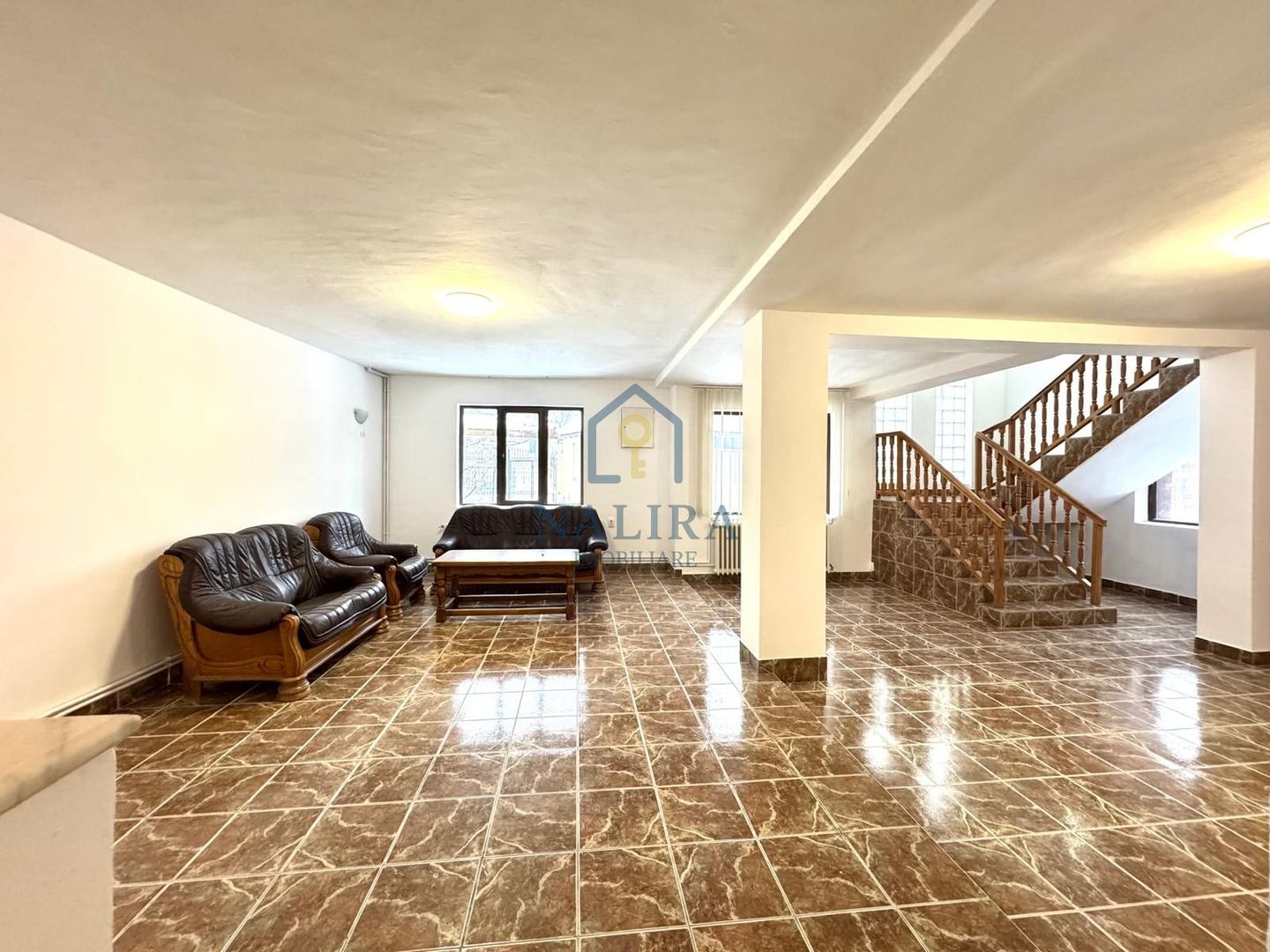 Casa de inchiriat - zona Parcului - Poză 3