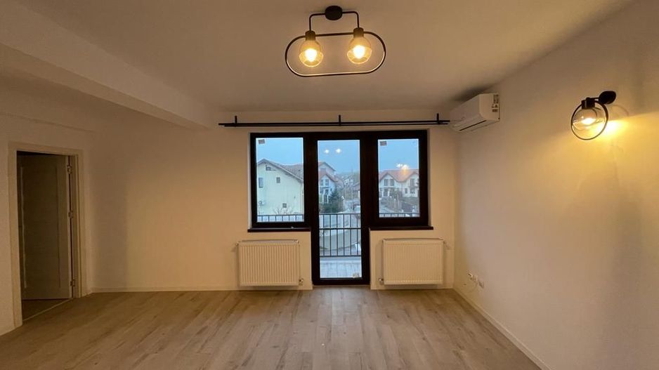 Vilă modernă 6 camere în Băneasa – Henri Coandă, curte proprie, dispon - Poză 3