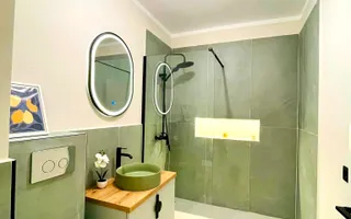 Apartament ultrafinisat | Etaj intermediar | Zona Str Tineretului - Poză 12