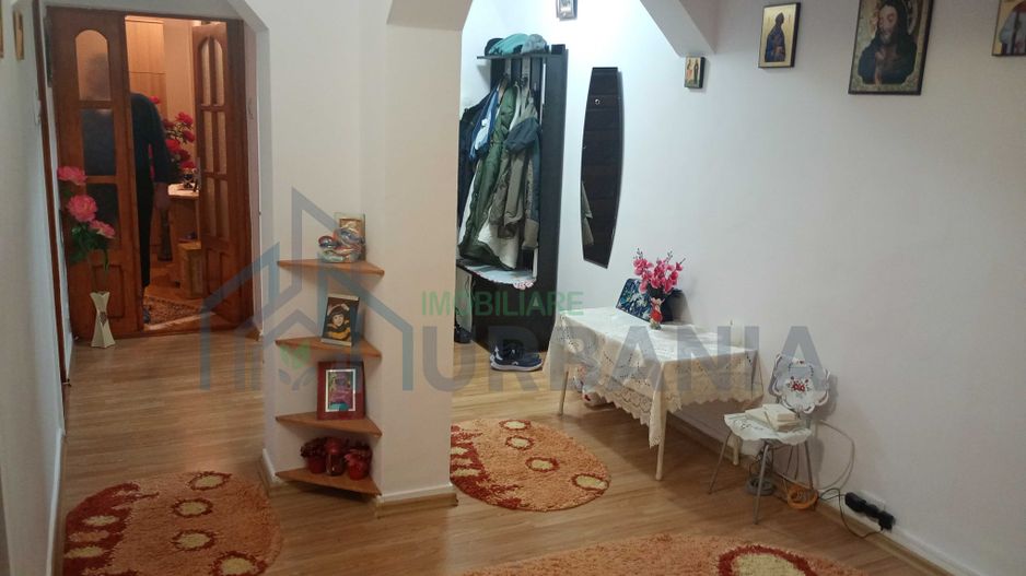 Vând apartament 3 cam.Et.4/4 Dancu. - Poză 3