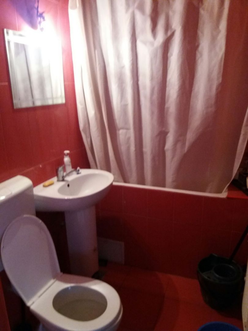 BRASADAS închiriază ap 2 cam decomandat Et 5/7 - Unirii. - Poză 2