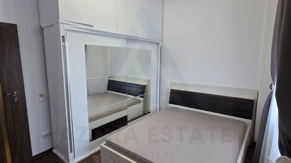 Penthouse spatios 80 mp utili 2 balcoane si terasa parcare Selimbar - Poză 5