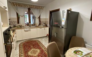 Vila  Frumoasa , Sibiu ,6 camere , 5 Bai , mobilata ,utilata - Poză 29