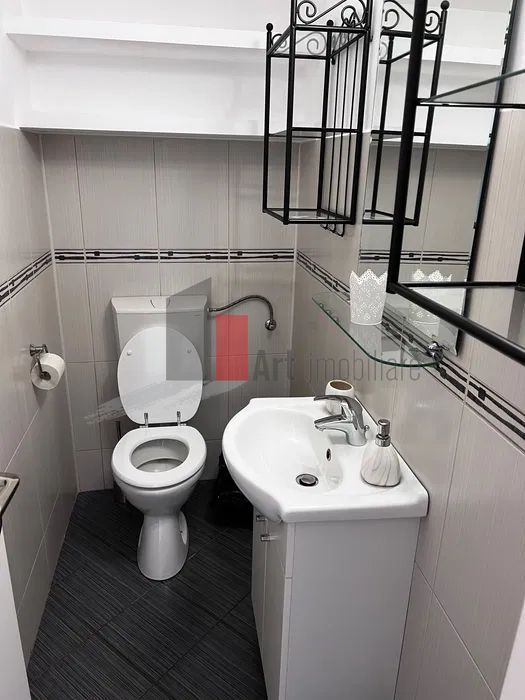 Închiriere 3 camere 2 băi Bd. Decebal - Poză 5