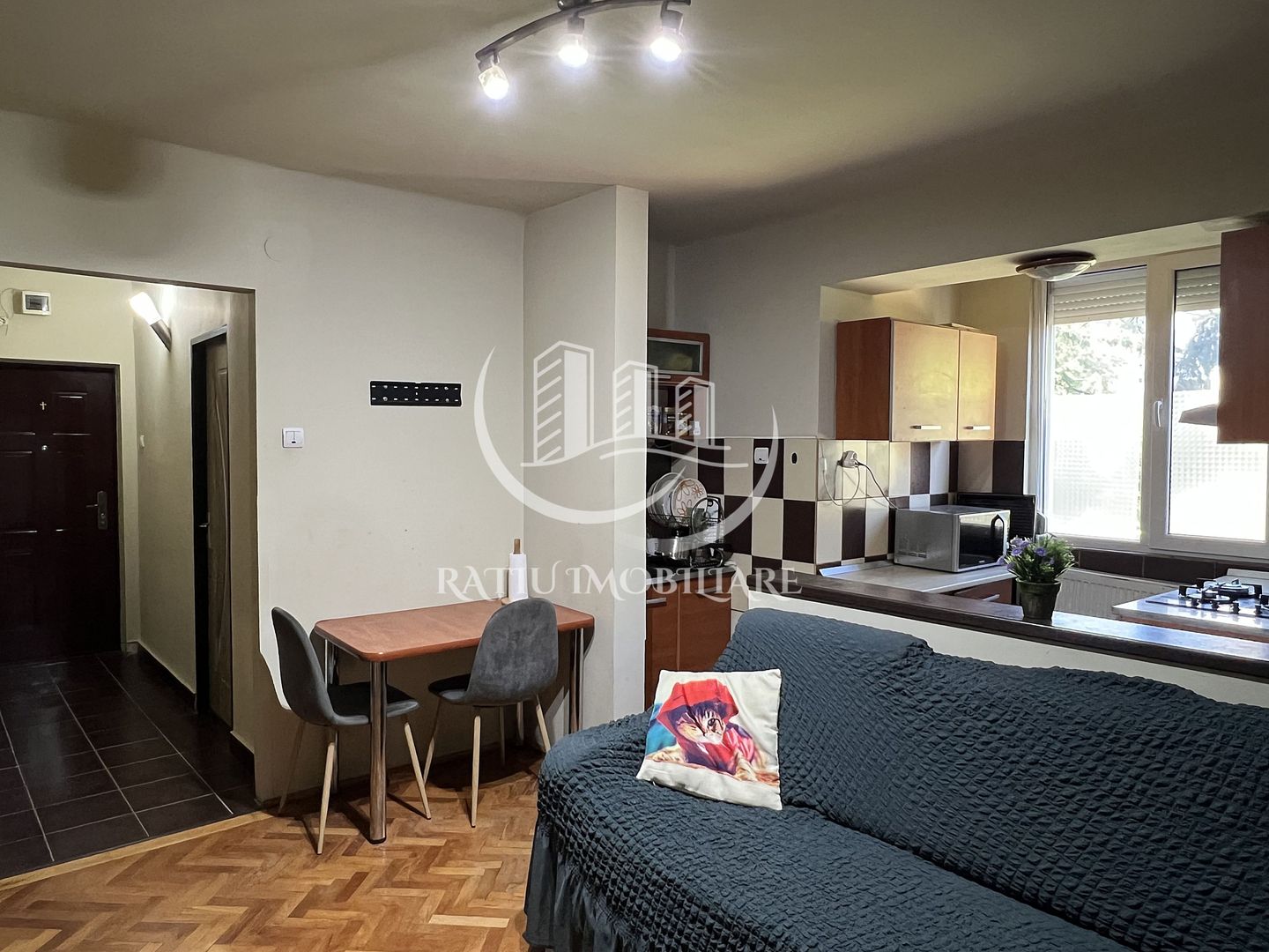 Apartament cu 3 camere | Etaj 2 | Centru Civic | Oradea - Poză 5