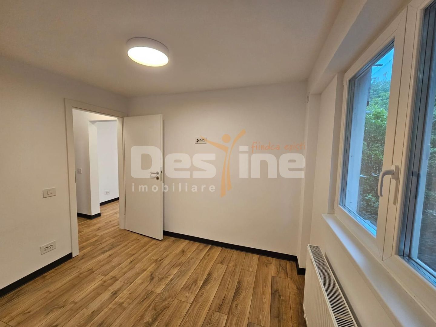 APARTAMENT 2 CAMERE DECOMANDAT RENOVAT - Poză 16