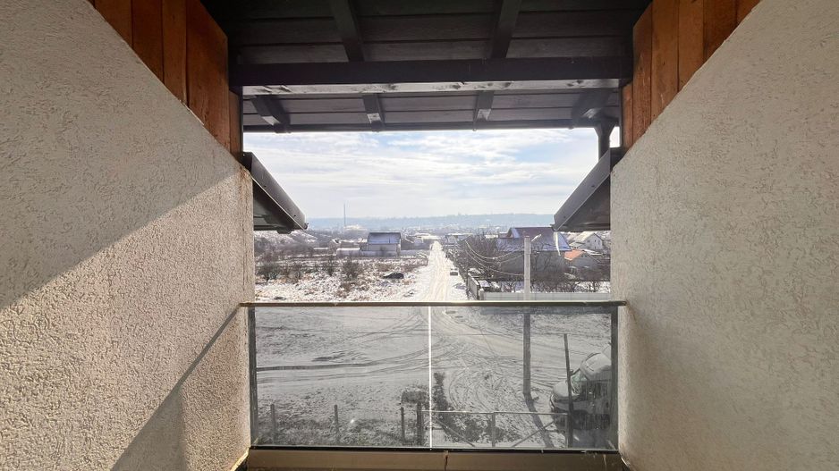 Apartament cu 3 Camere  78 mpI Suceava/Complex La Stejari I1400E/Mp - Poză 5