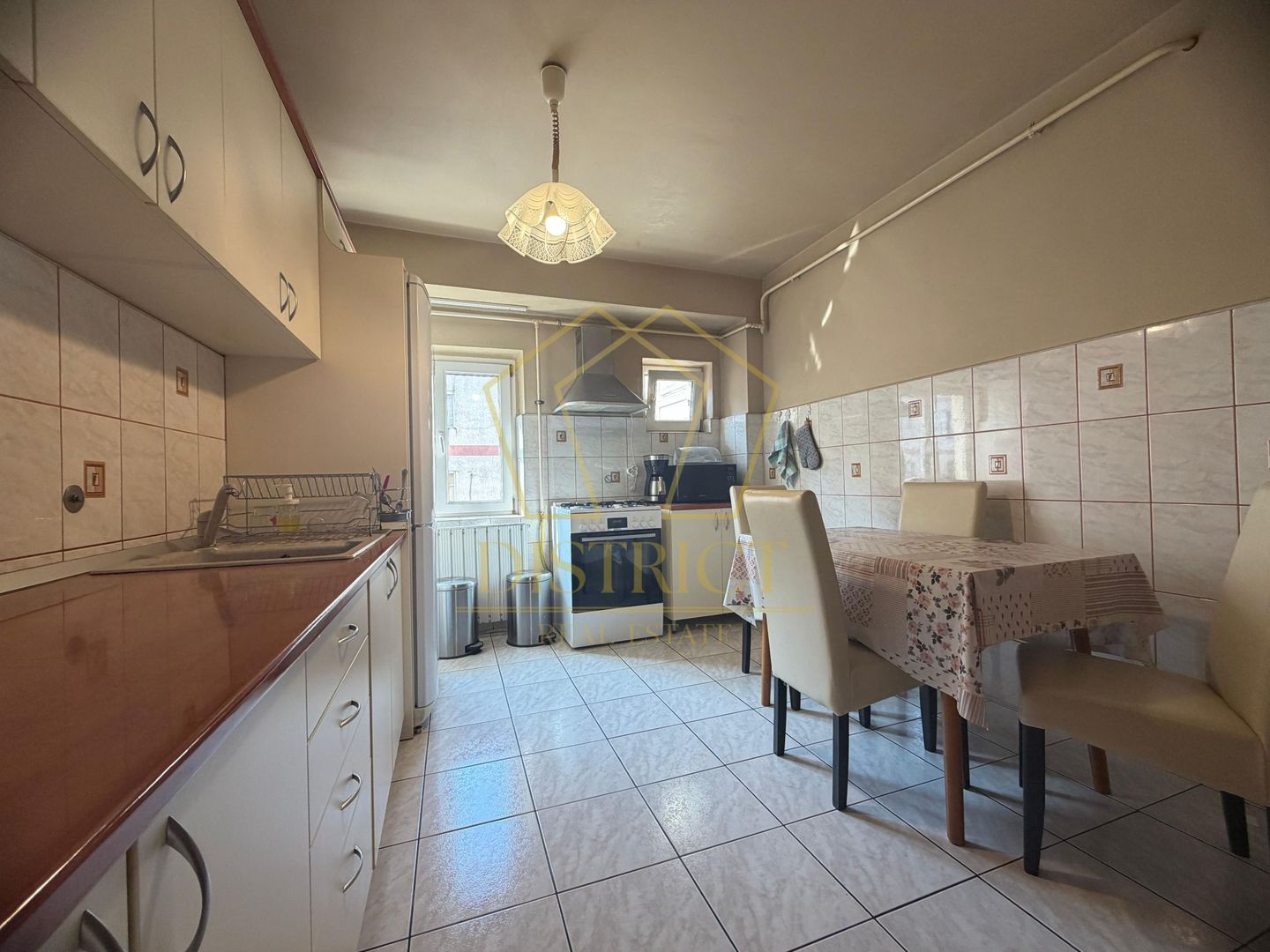 Apartament decomandat cu 5 camere si 2 bai, etaj 2 | Buziasului - Poză 7