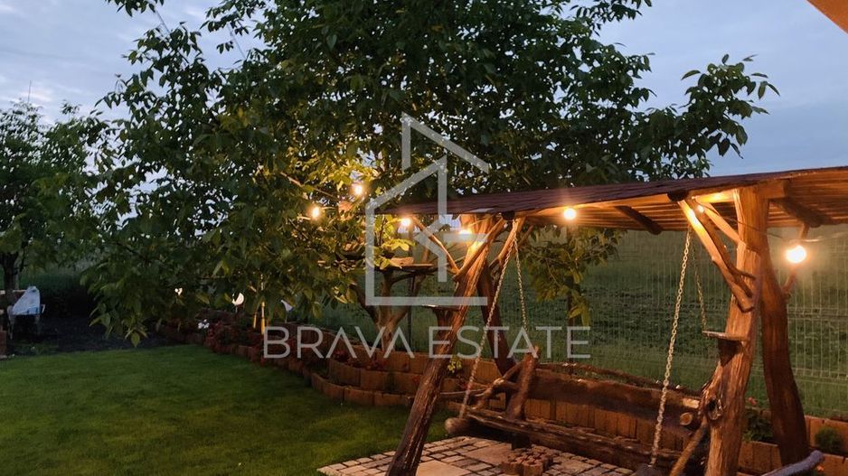 Casa 5 camere 260mp, garaj, terasa,livada, In Apahida - Poză 3