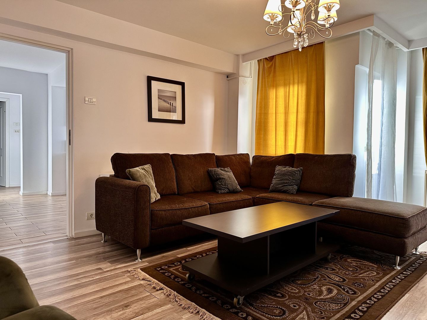 Apartamentul 2 camere renovat Drumul Sarii 24, etaj 4/4 - Poză 1