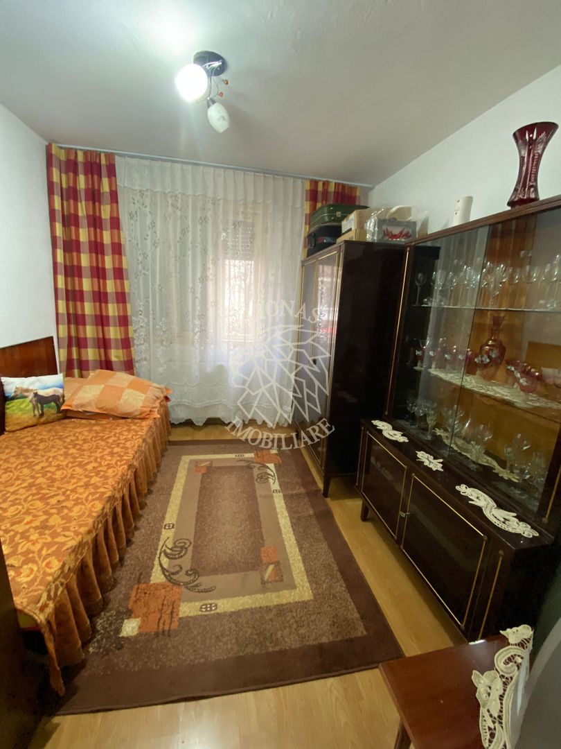 Apartament decomandat 100 mp-balcon-parcare-investitie-Dragos Voda - Poză 4