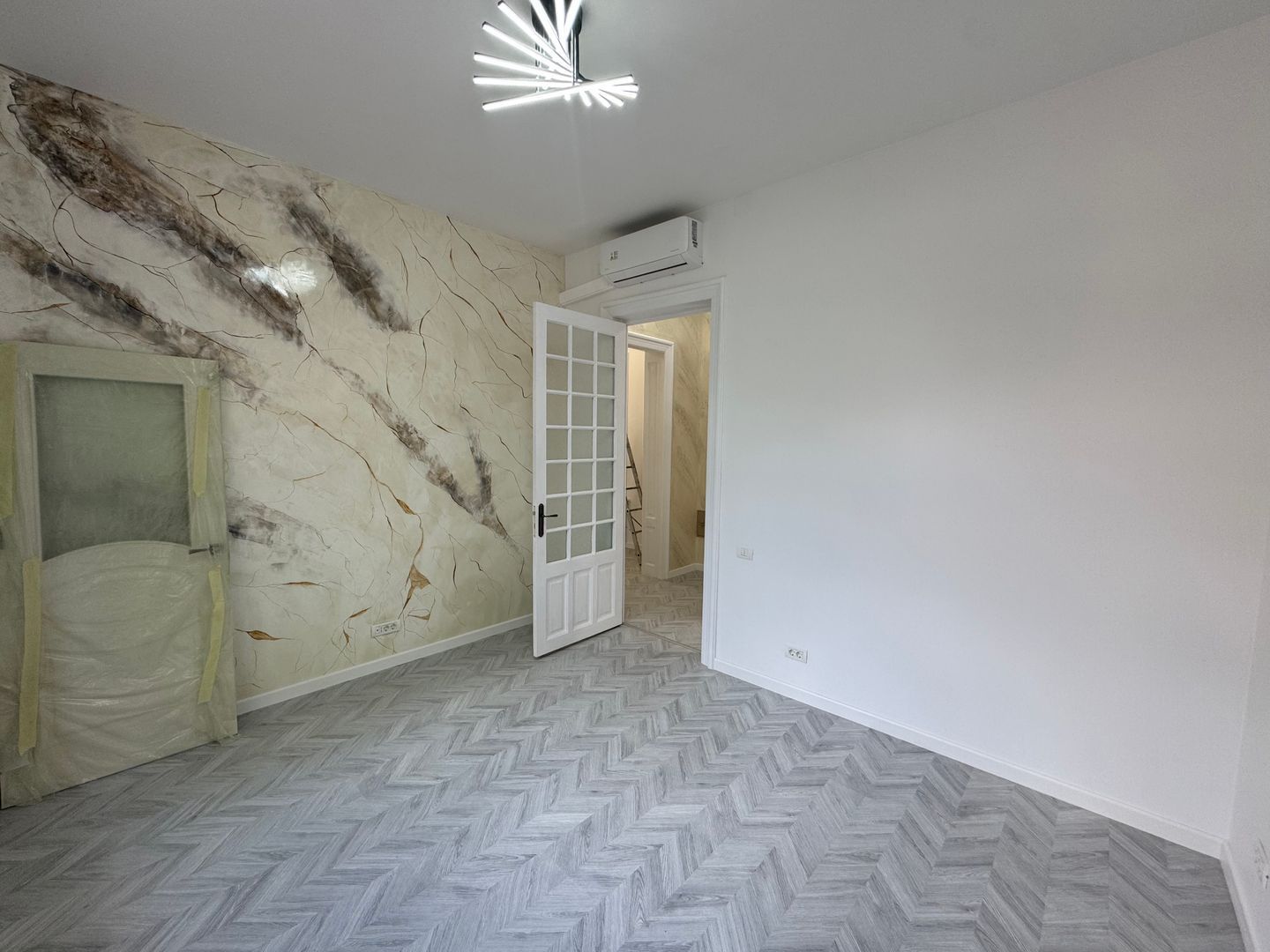 Spatiu de birouri nemobilat Piata Unirii N4 - Poză 3
