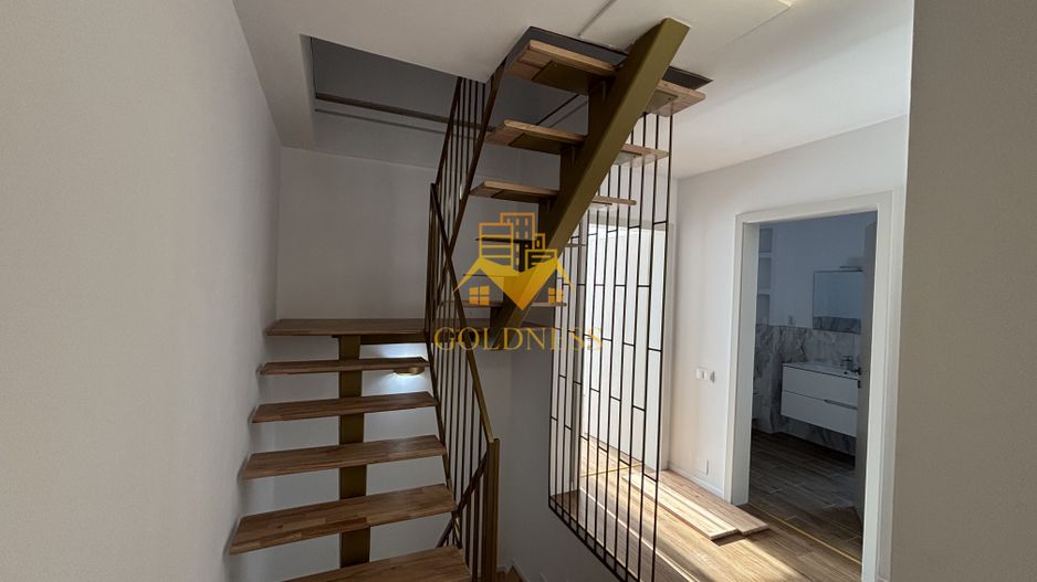 Duplex lux, de închiriat, 5 camere, parcare, curte, terasă,220mp teren - Poză 5