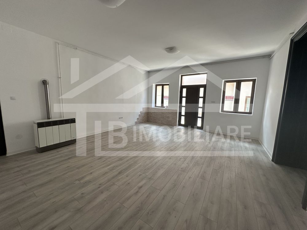 Spatiu de inchiriat, 65mp, Zona Ultra-Central - Poză 1