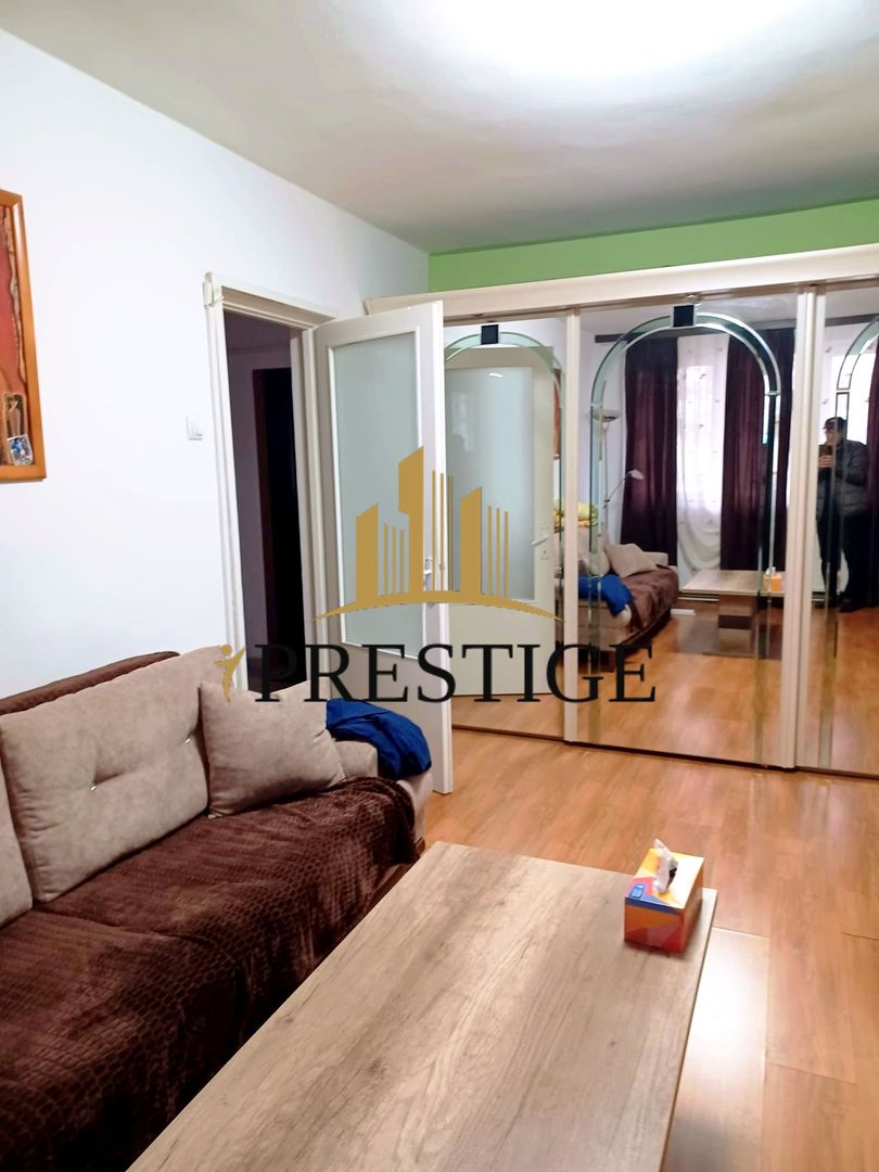 APARTAMENT 2 CAMERE DE VÂNZARE SIBIU, PIAȚA RAHOVEI, PARTER ÎNALT - Poză 3