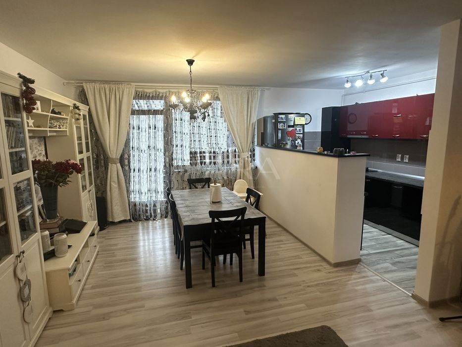 Apartament 4 camere, Floresti, zona Parc Poligon - Poză 1