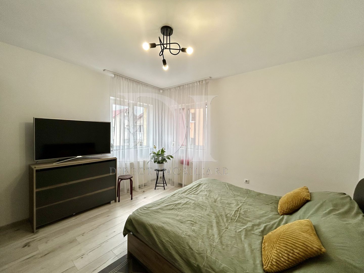 Apartament la cheie / etaj intermediar / Zona Eroilor - Poză 8