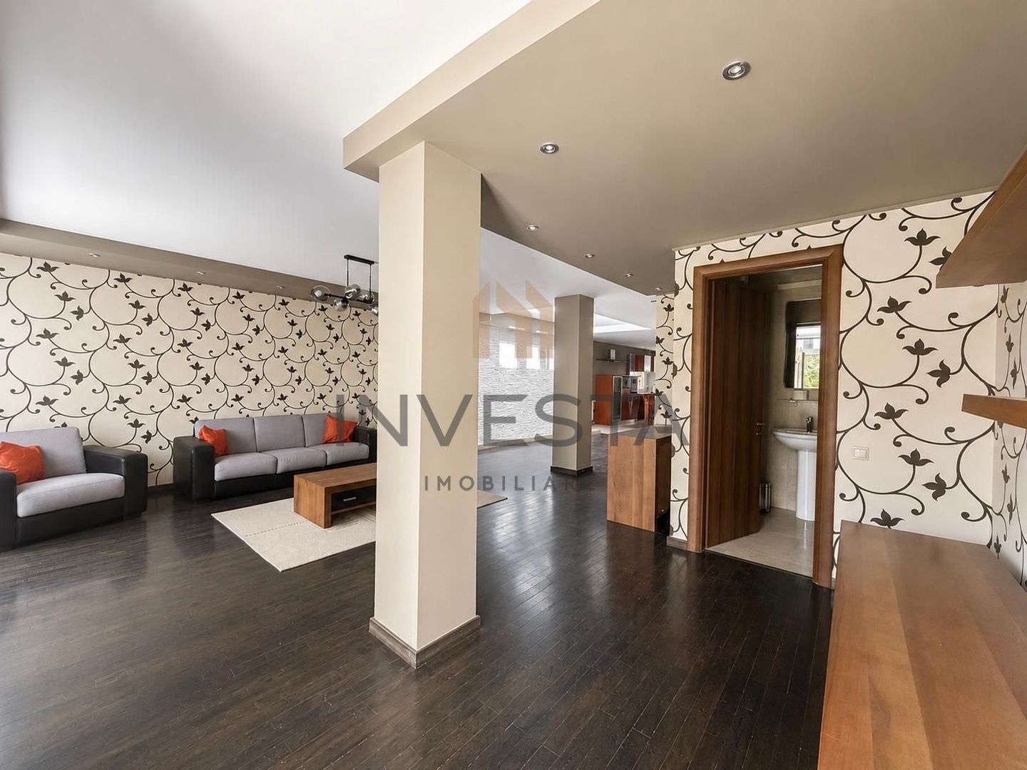Casa de 360 mp cu sauna si garaj dublu de inchiriat in zona Buna Ziua - Poză 4