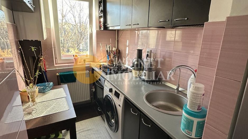 2 Camere Decomandat - Etaj 3 - Zona Alexandru Cel Bun - Poză 5