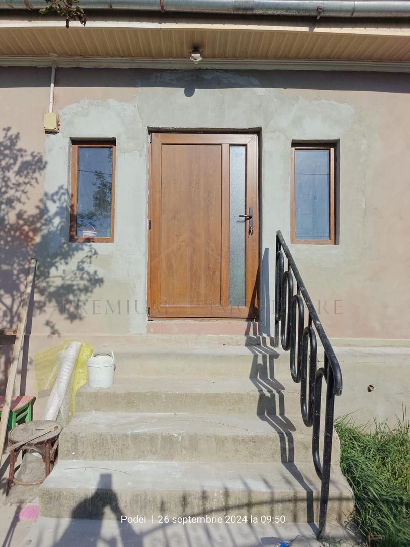 Casa si teren de vanzare Comanesti - Poză 4