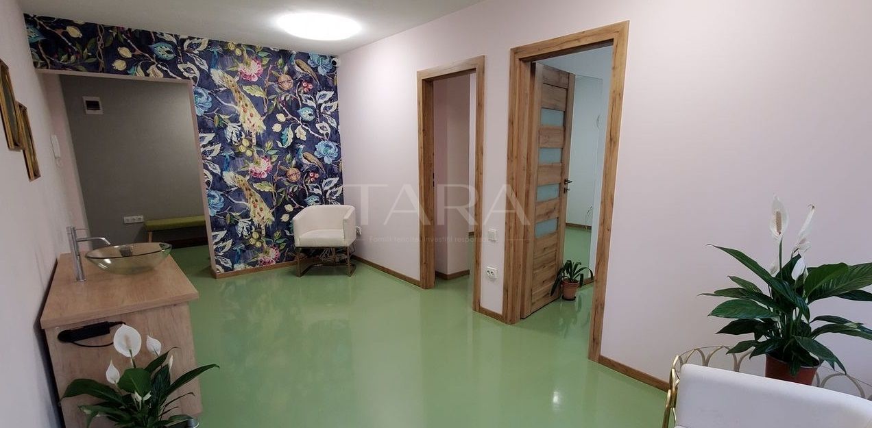 Apartament 2 camere, decomandat, zona centrală, Cluj-Napoca. - Poză 1