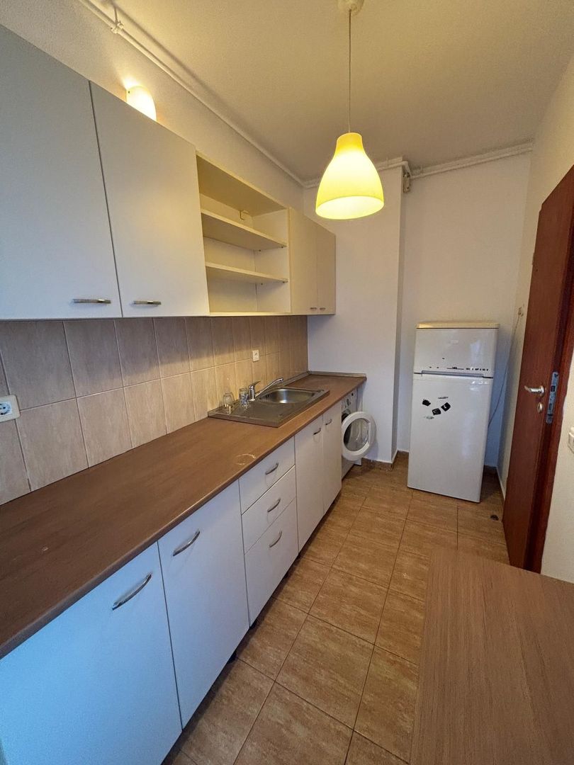 OCAZIE-Garsoniera cu parcare in Titan, bloc 2019 - Poză 4