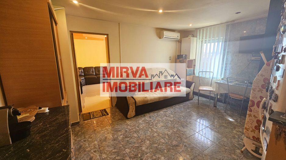 Vanzare apartament 2 camere, mobilat si utilat, in Plopeni - Poză 16