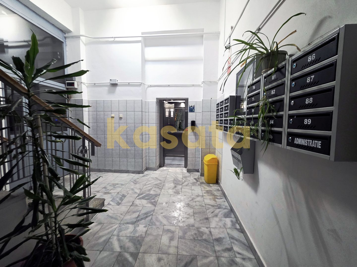 Garsonieră spațioasă Bd. Unirii | Etaj 5/8 | Pază | Vedere liniștită | - Poză 14