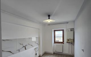 Centru - Gara Iasi- renovat complet - 3 camere decomandat - 69mp - Poză 1