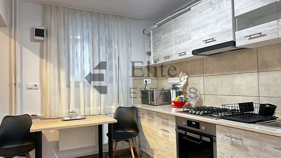 Apartament 2 camere decomandate ultracentral in Oradea - Poză 3