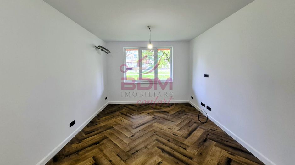 COMISION 0 | Apartament 2 camere | decomandat | zona Micro 1 - Poză 1