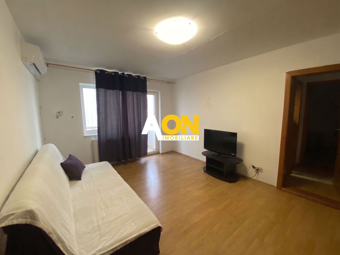 Apartament 2 Camere, Etaj 3, Loc de Parcare, Cetate - Poză 3