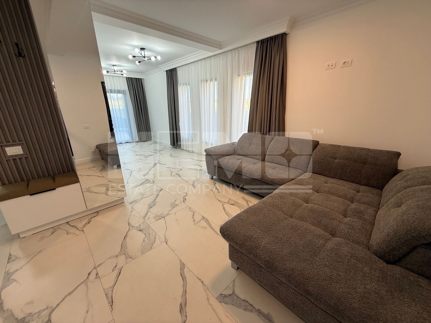 Duplex Mitocu Dragomirnei | 107 MP Utili | Mobilat Complet - Poză 1